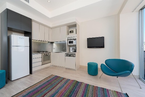 BreakFree on Collins image 2