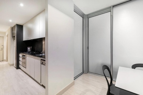 BreakFree on Collins image 42